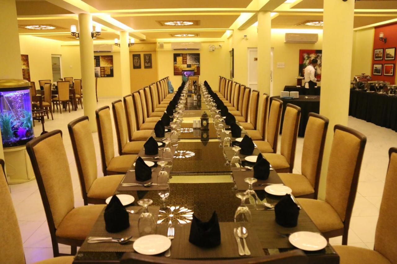 Seethawaka Regency Avissawella Exterior foto