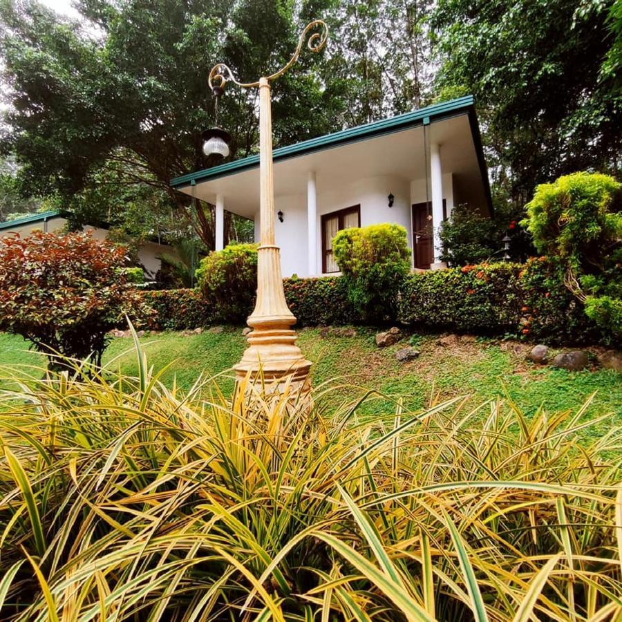 Seethawaka Regency Avissawella Exterior foto