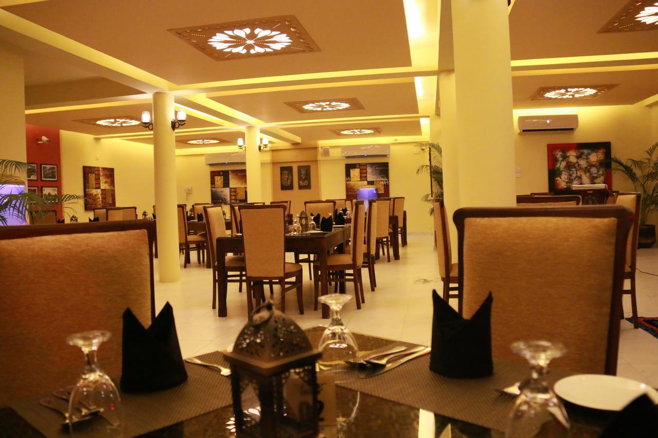 Seethawaka Regency Avissawella Exterior foto